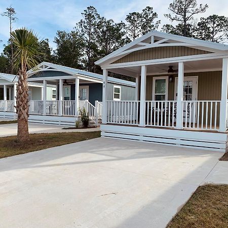 Riverwalk Landing Cottages And Rv Resort Freeport Exteriér fotografie