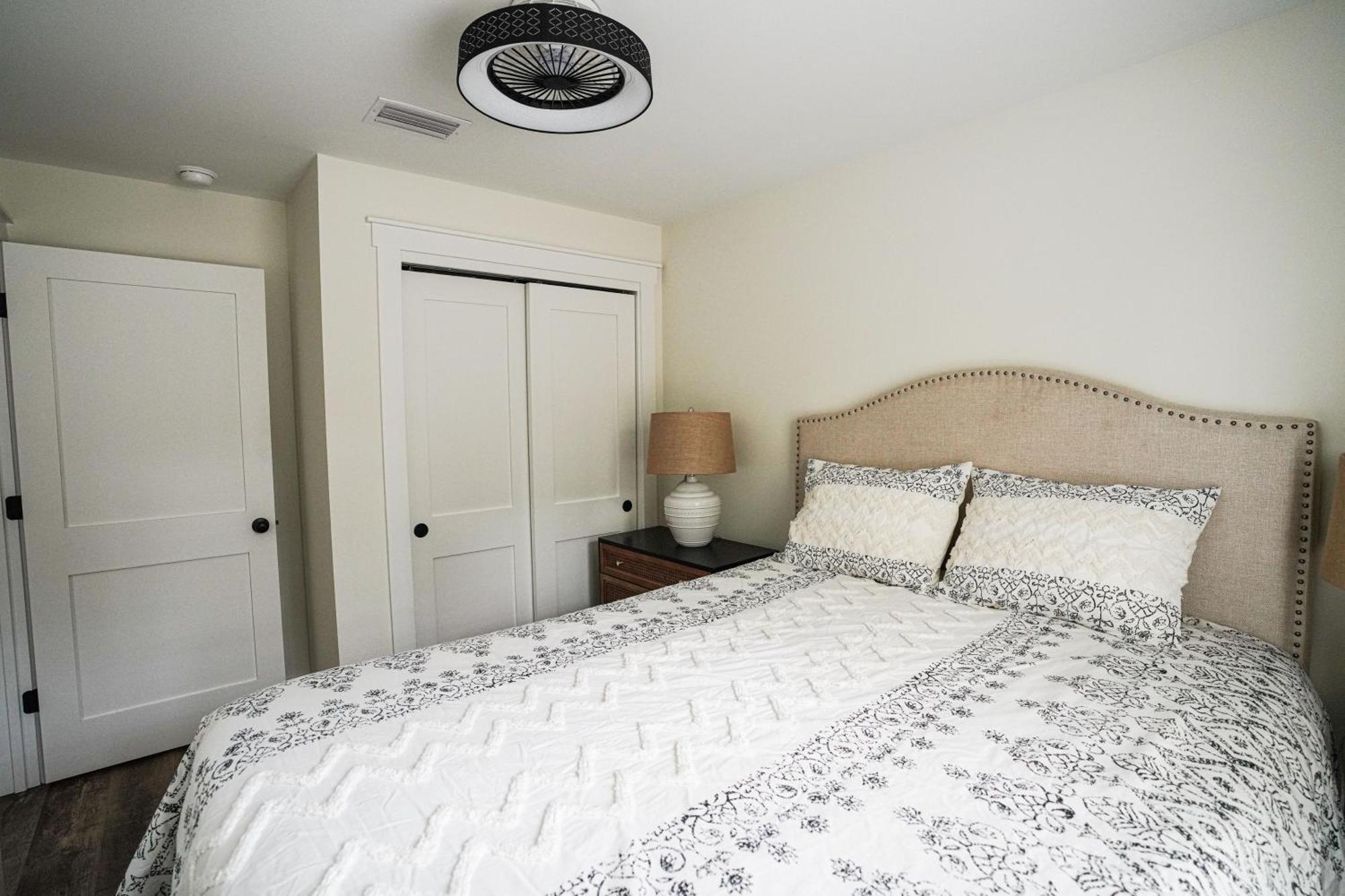 Riverwalk Landing Cottages And Rv Resort Freeport Exteriér fotografie